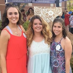 Meet your Posher, Laura